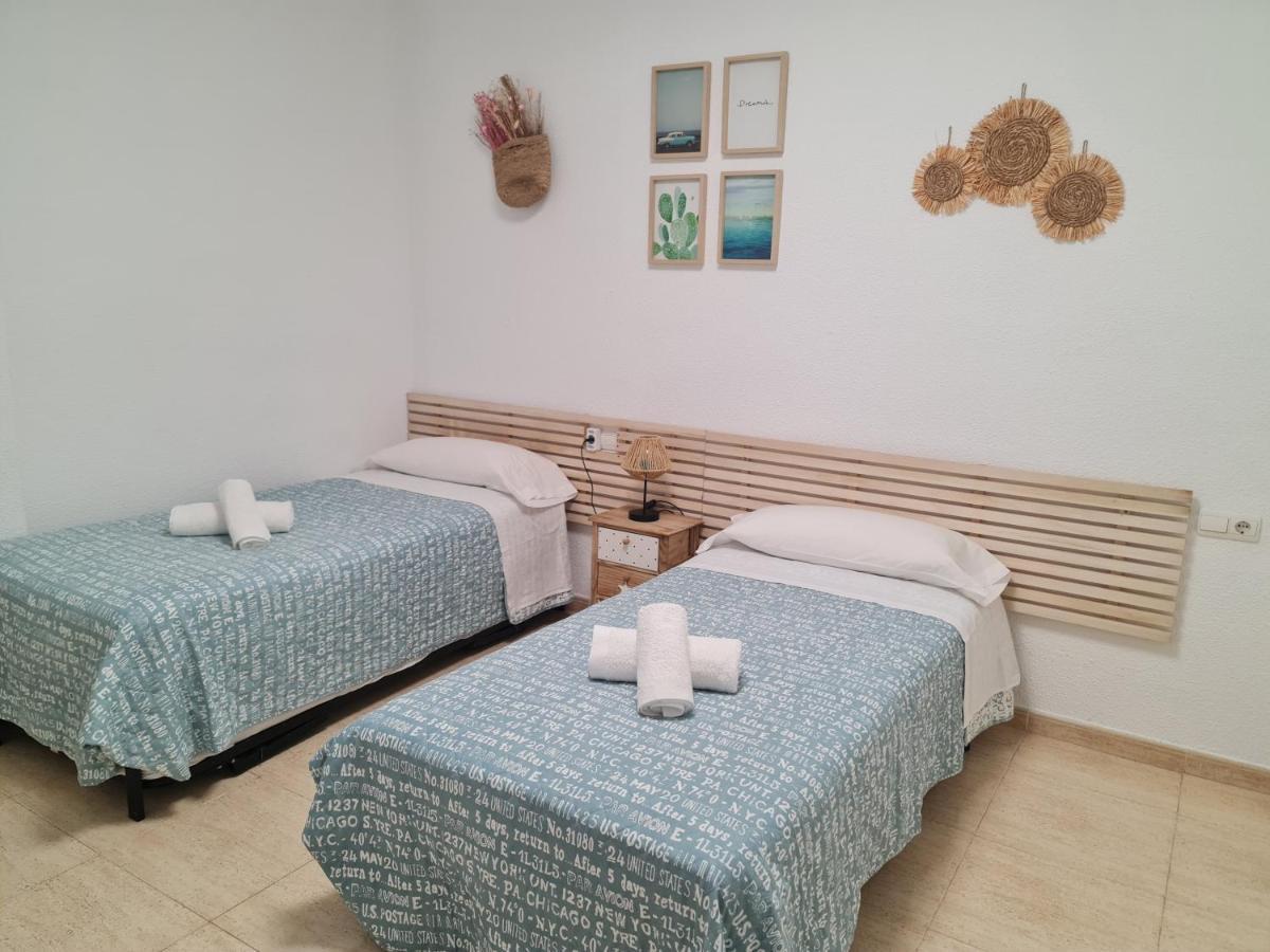 Alicante Beach And Center Екстериор снимка