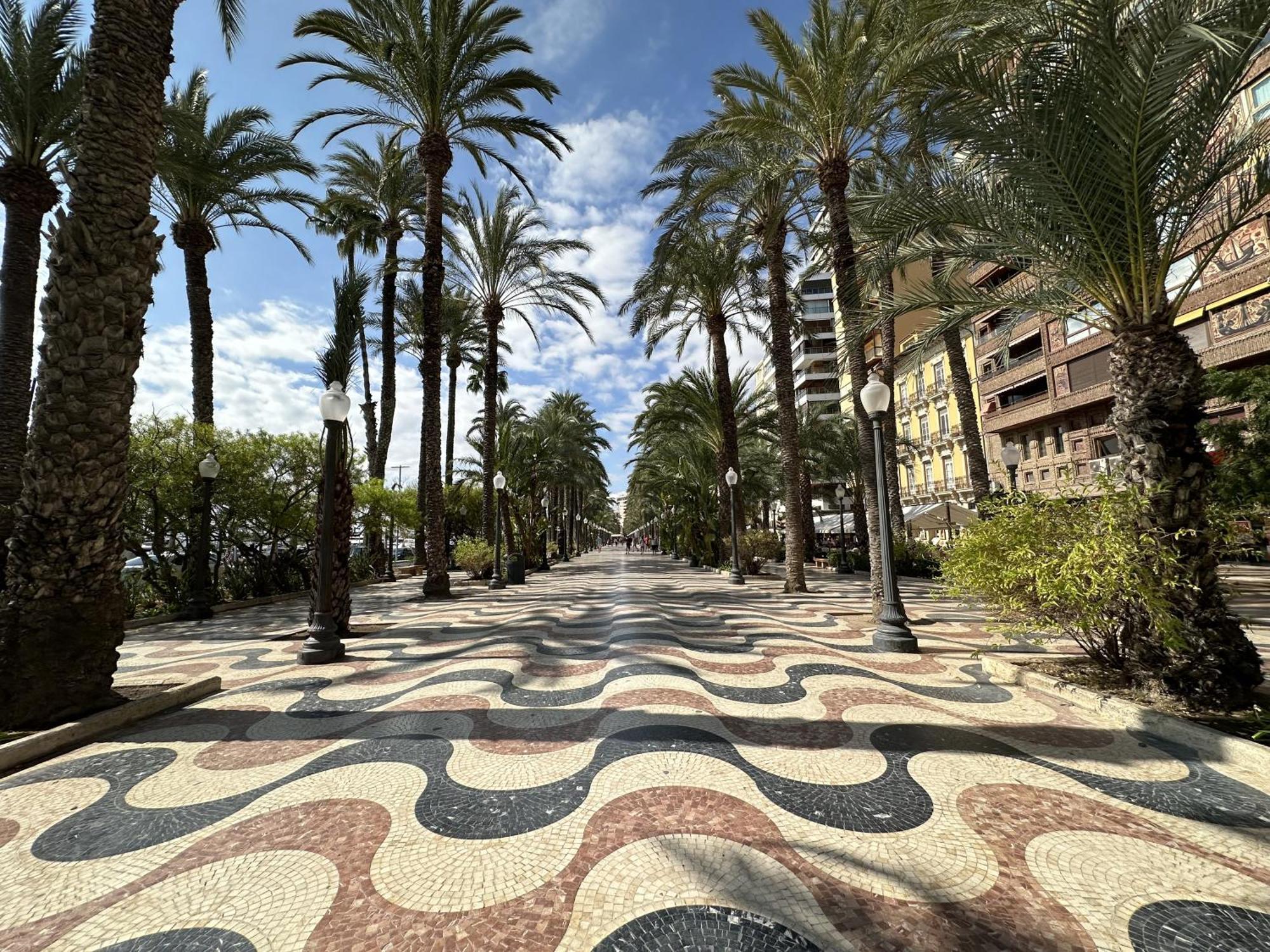 Alicante Beach And Center Екстериор снимка